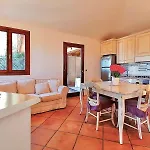 Sea View Apartments In La Marina Di Porto Cervo With Pool Hébergement de vacances