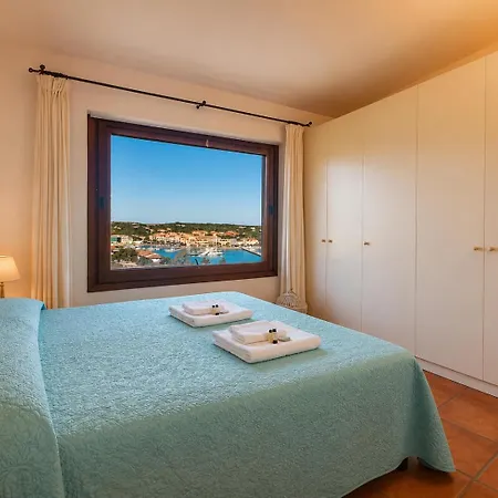 Sea View In La Marina Di With Pool Hébergement de vacances Porto Cervo